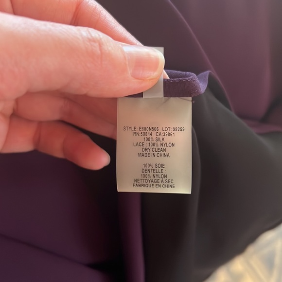 Form fitting size small - Picture 6 of 6